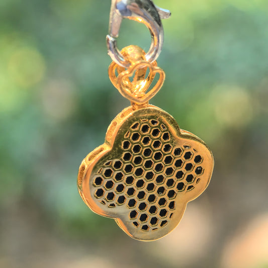 Natural Grade-A 18K Gold-Set Ink Jadeite Four-Leaf Clover Pendant · Burmese Jade