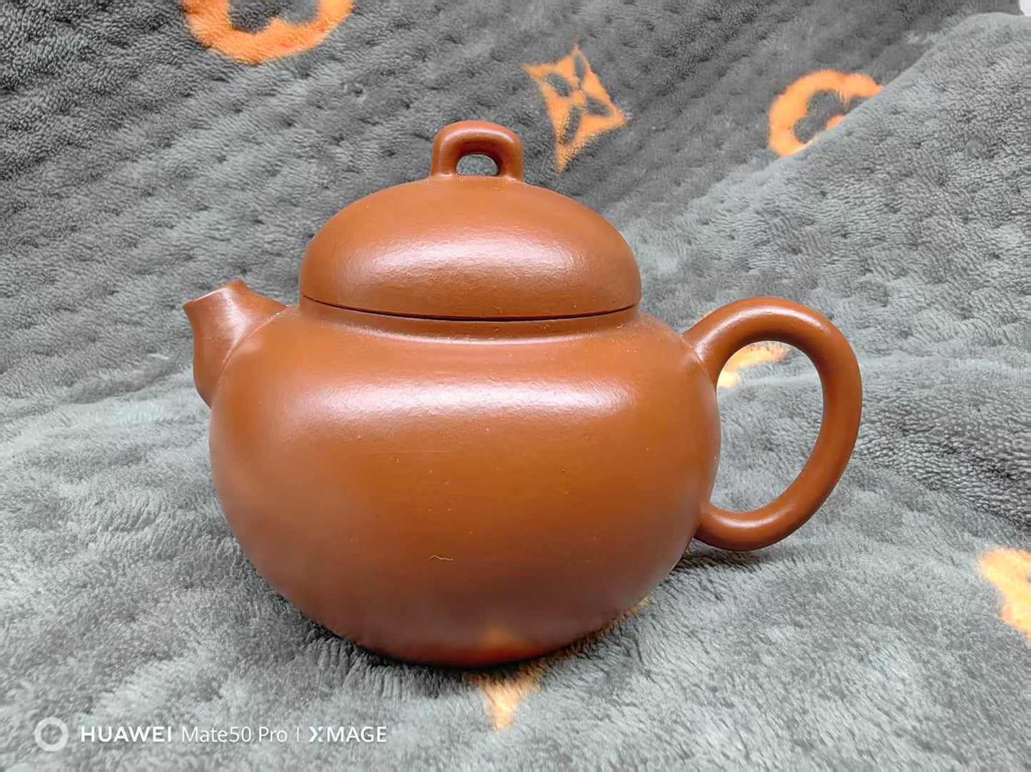 Yixing Zisha “Huanxi” Teapot 140ml – Handmade Zhuni Purple Clay Teapot