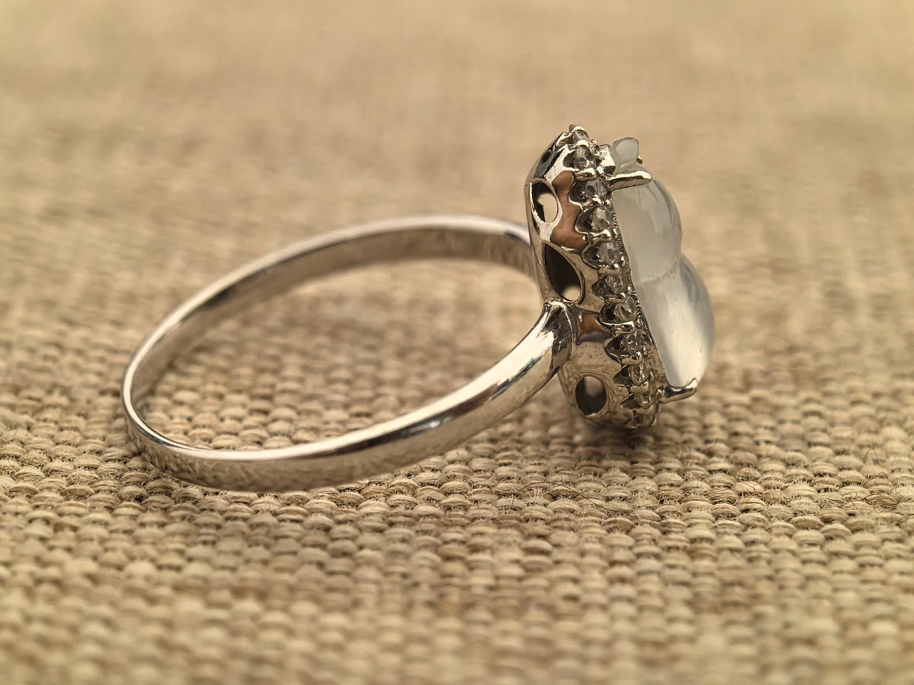 Natural Grade-A Jadeite High-Ice Gourd Hulu 18K Gold Ring · Burmese Jade