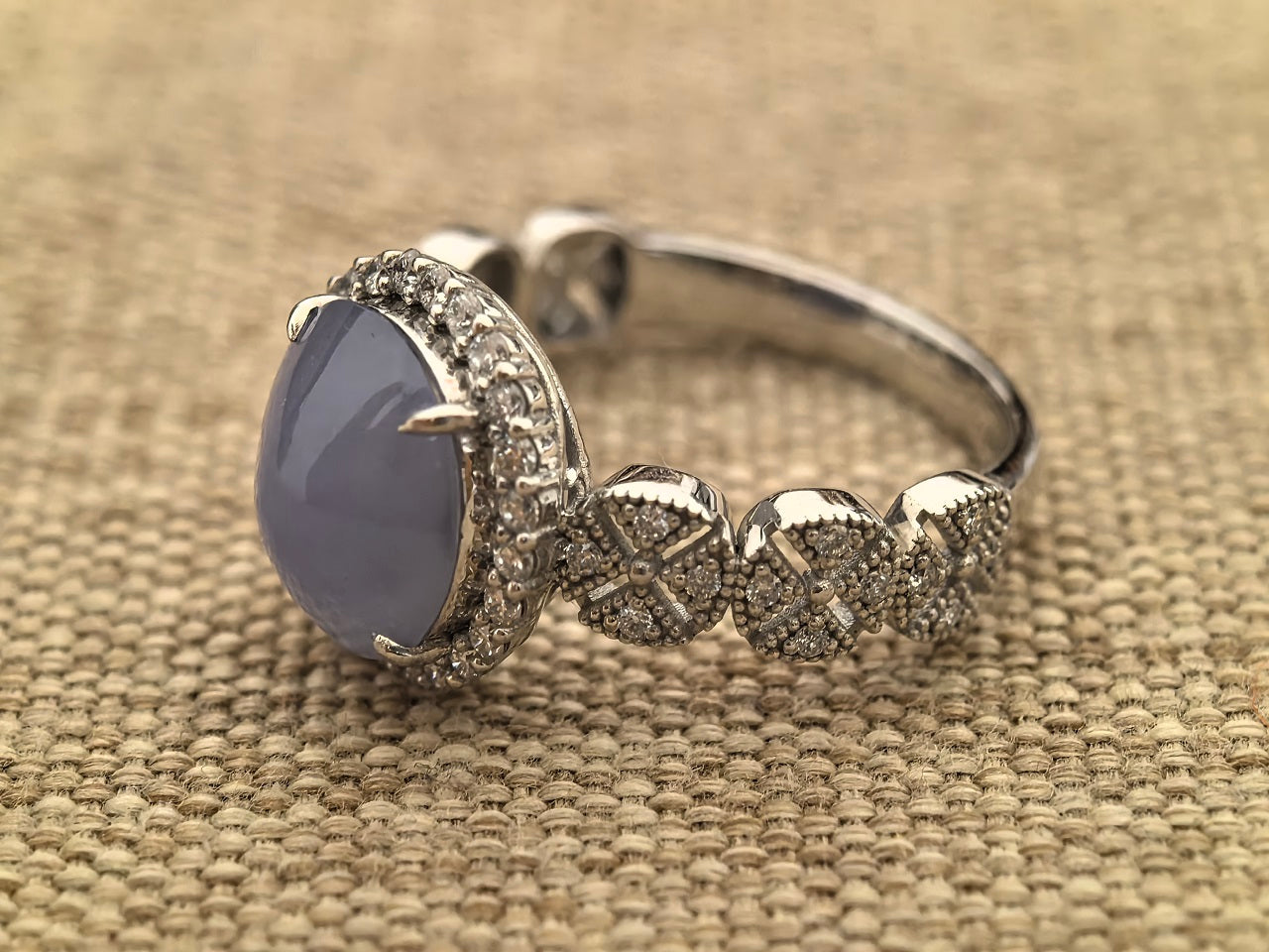 Natural Grade-A Jadeite Lavender Cabochon Ring – Burmese Jade in Platinum Pt950 Setting