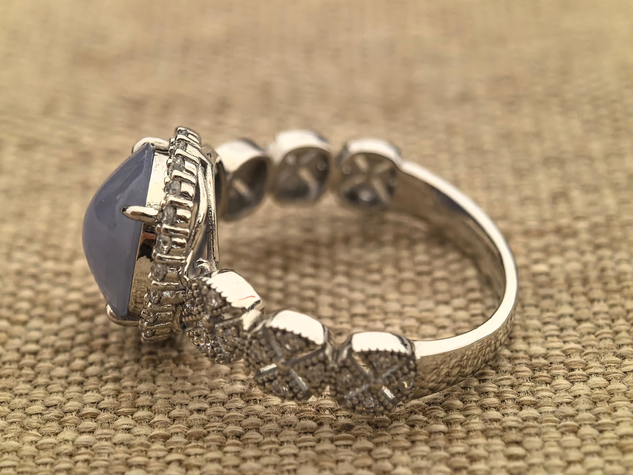 Natural Grade-A Jadeite Lavender Cabochon Ring – Burmese Jade in Platinum Pt950 Setting