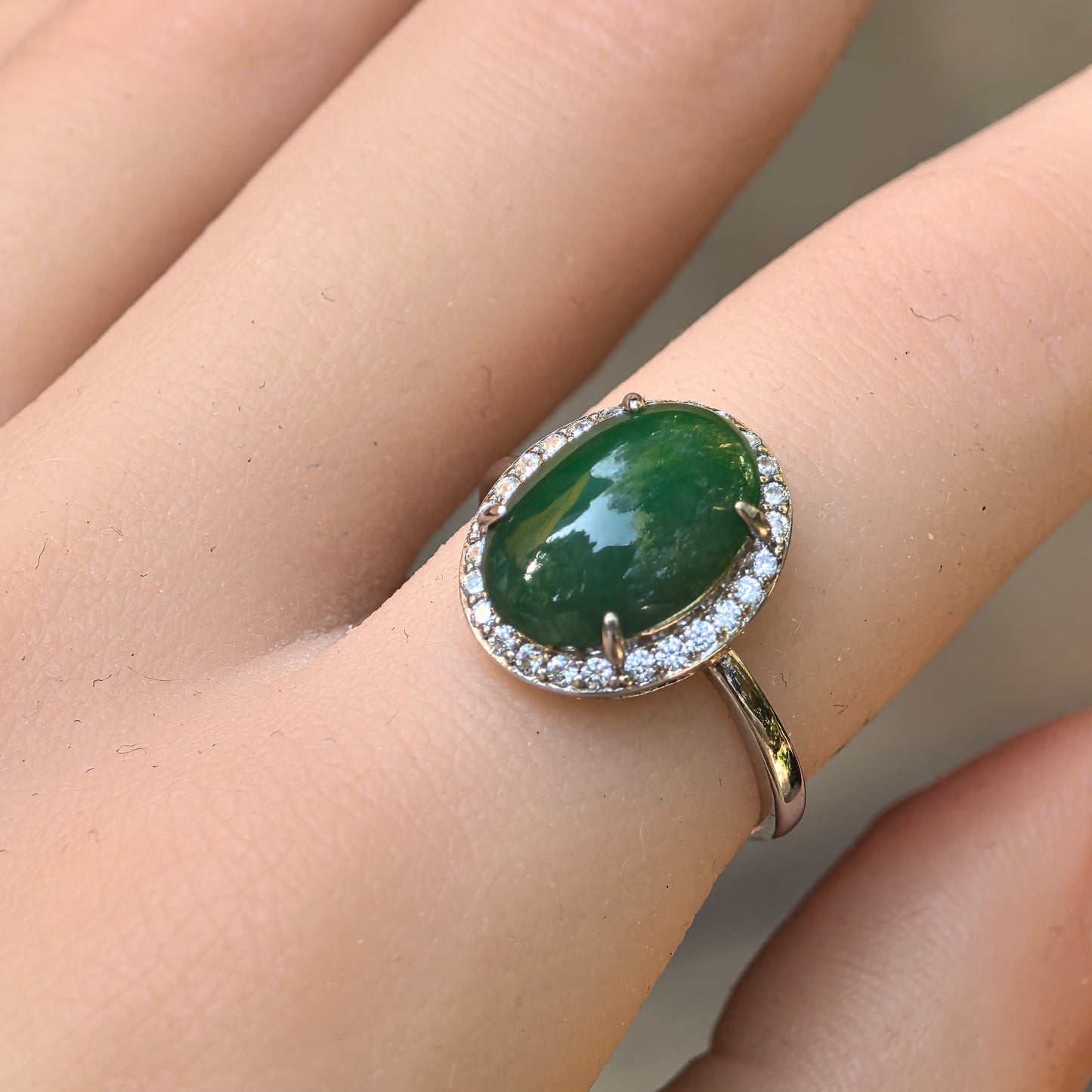 Natural Grade-A Silver-Set Glutinous Icy Oil-Green Jadeite Ring · Burmese Jadeite