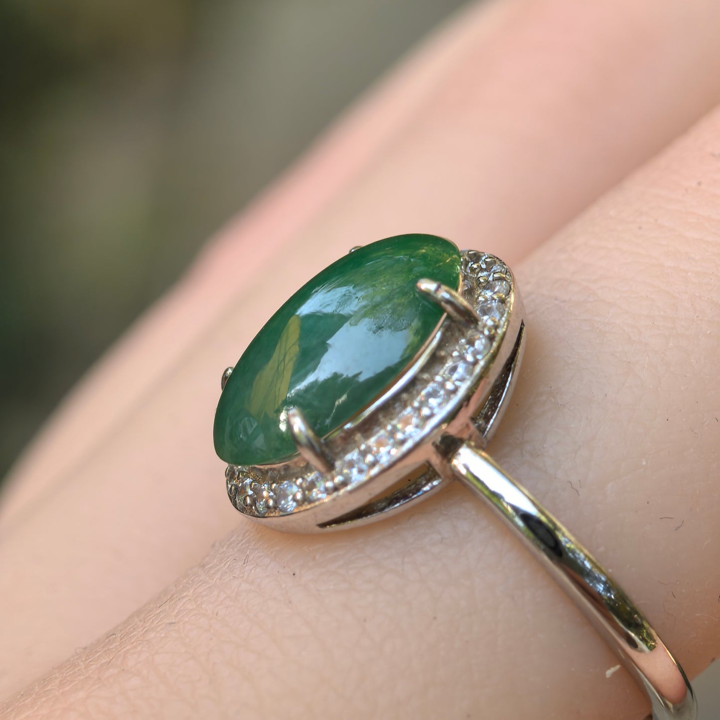 Natural Grade-A Silver-Set Glutinous Icy Oil-Green Jadeite Ring · Burmese Jadeite