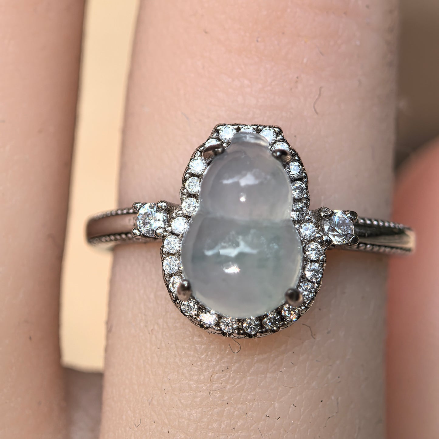 Natural Grade-A Silver-Set Icy Glutinous Gourd (Hulu) Jadeite Ring · Burmese Jadeite