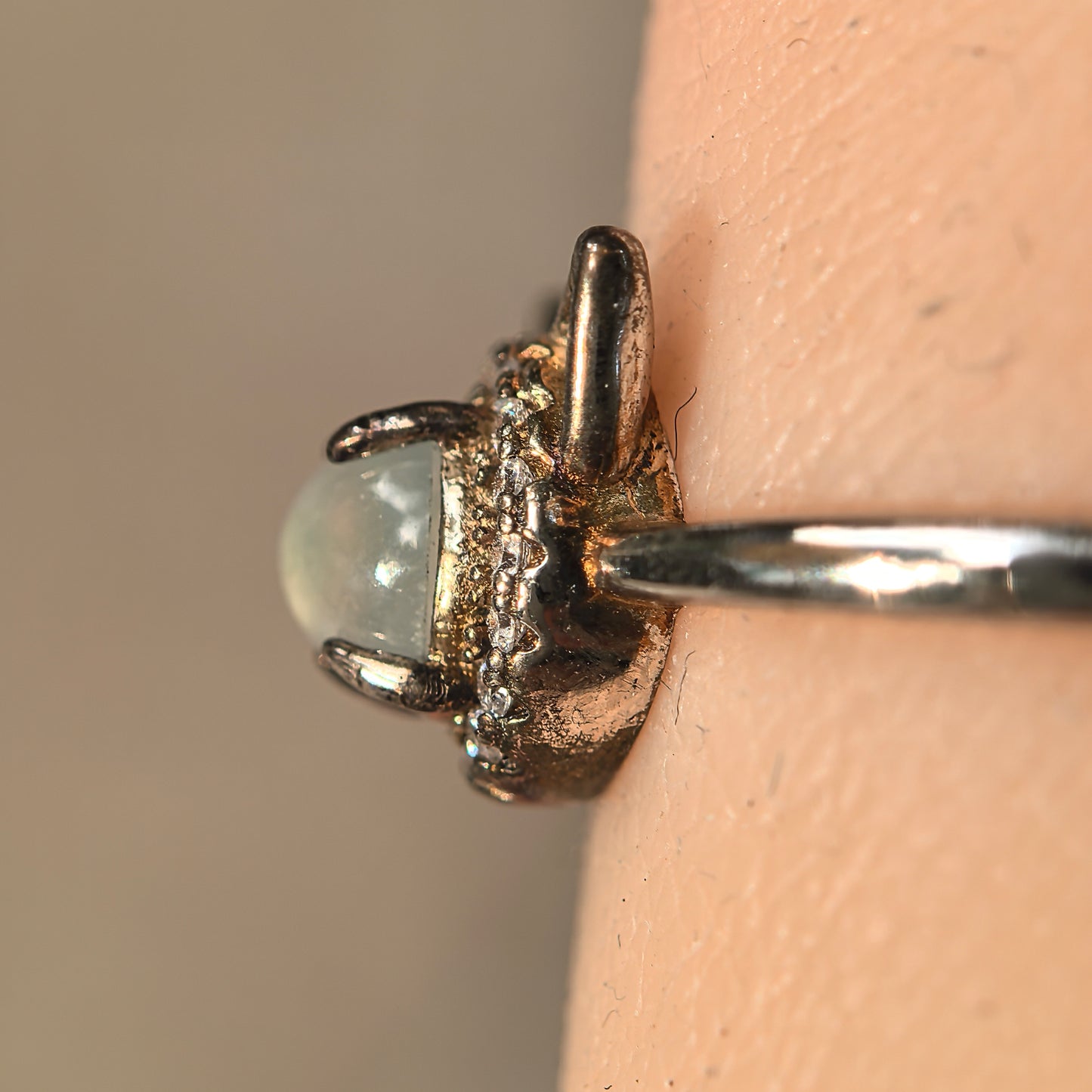 Natural Grade-A Silver-Set Icy White Cat Jadeite Ring · Burmese Jadeite