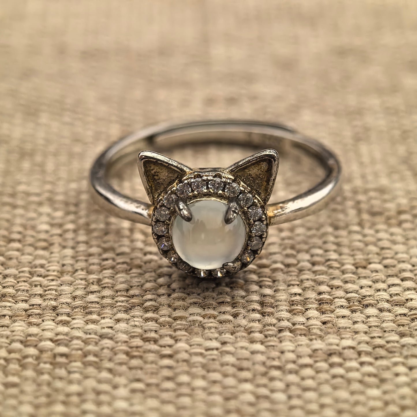 Natural Grade-A Silver-Set Icy White Cat Jadeite Ring · Burmese Jadeite