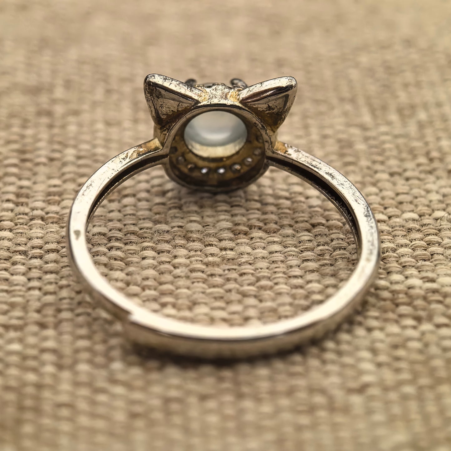 Natural Grade-A Silver-Set Icy White Cat Jadeite Ring · Burmese Jadeite