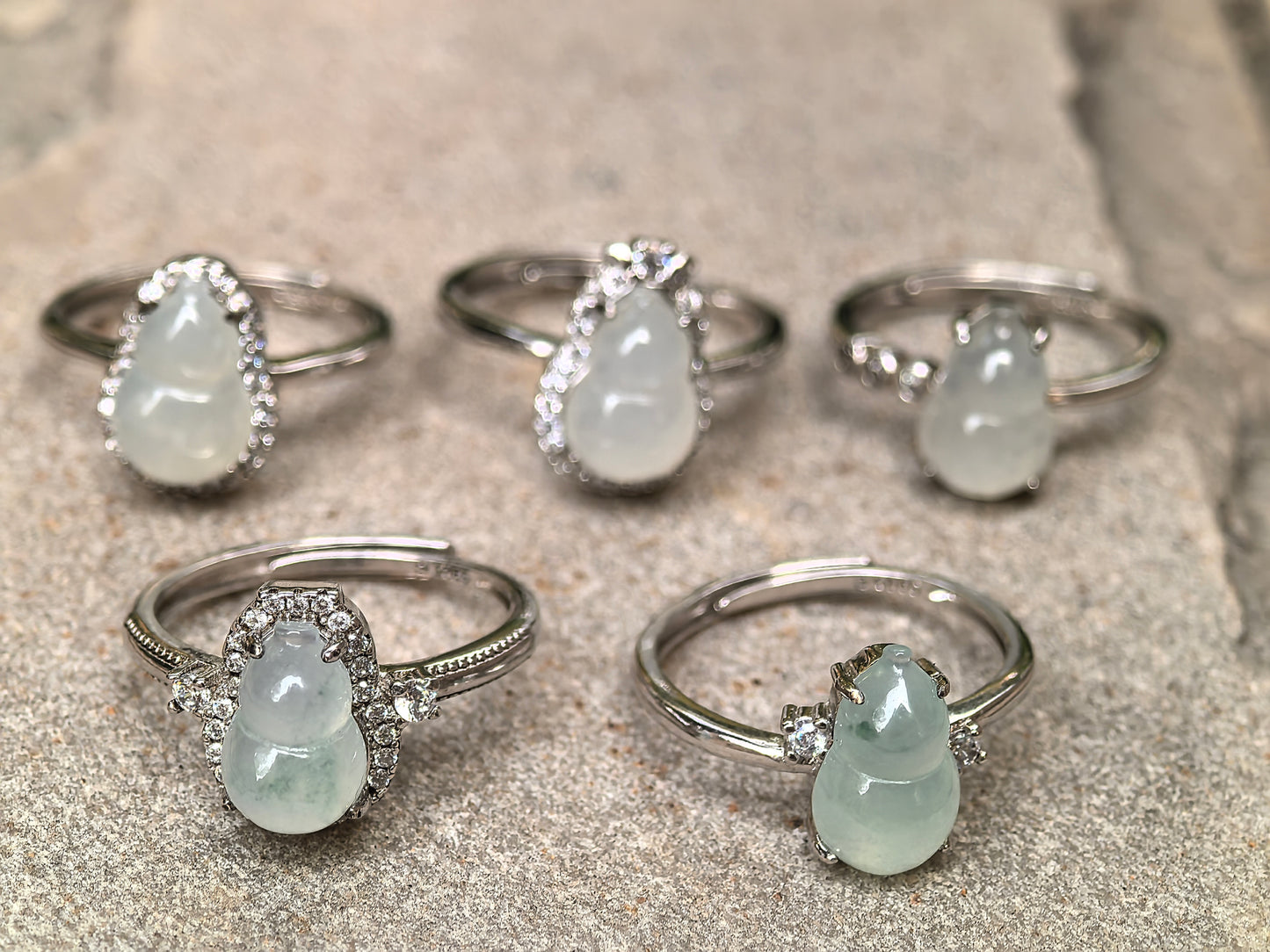 Natural Grade-A Silver-Set Icy Glutinous Gourd (Hulu) Jadeite Ring · Burmese Jadeite