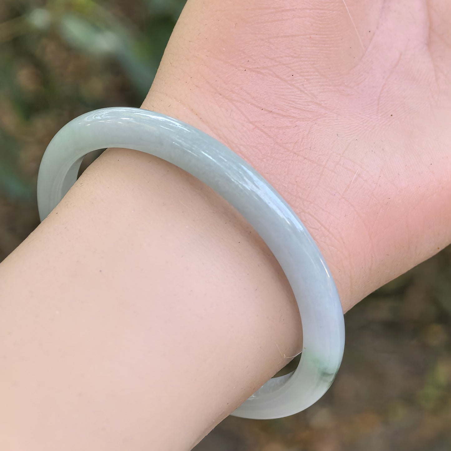 Natural Grade-A Glutinous-Icy Green Floating Flower Oval Jadeite Bangle ·Burmese Jade
