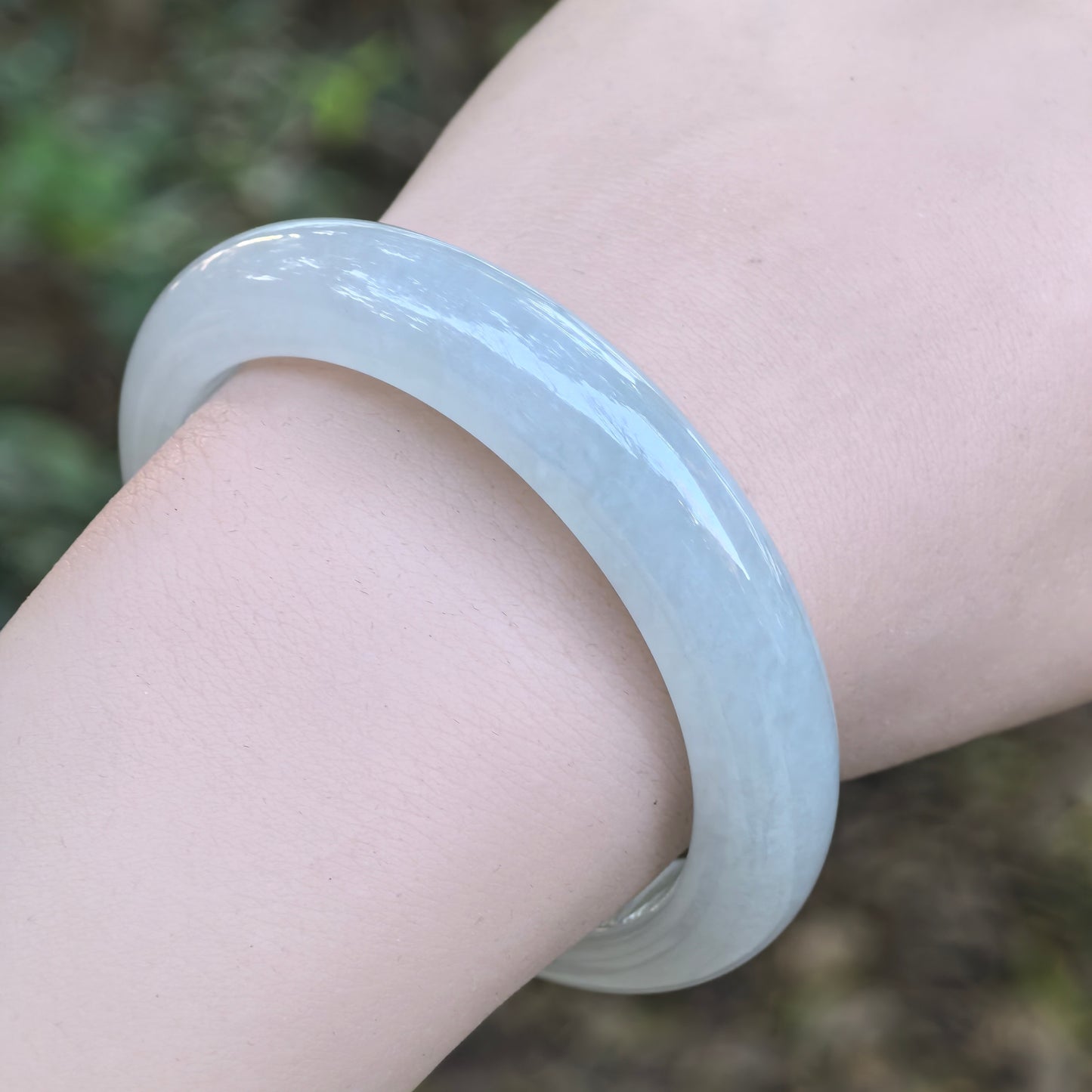 Natural Grade-A Jadeite Glutinous Icy White Classic D-shape Bangle · Burmese Jade