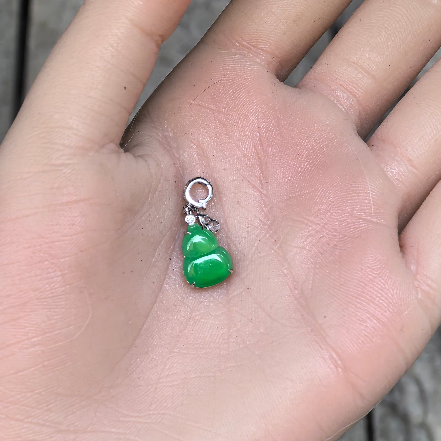 Natural Grade-A Jadeite Glutinous Icy Bright Green Gourd Pendant · Burmese Jade