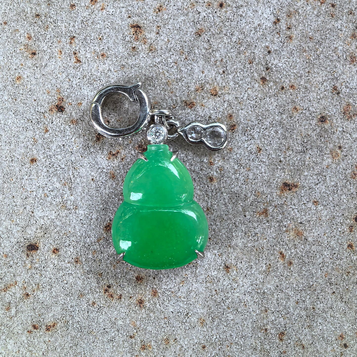 Natural Grade-A Jadeite Glutinous Icy Bright Green Gourd Pendant · Burmese Jade