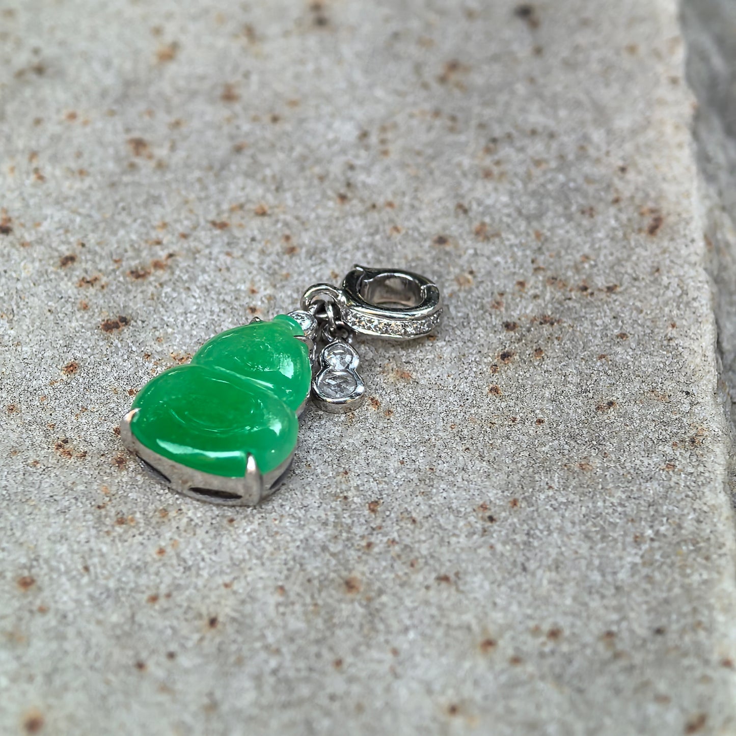 Natural Grade-A Jadeite Glutinous Icy Bright Green Gourd Pendant · Burmese Jade