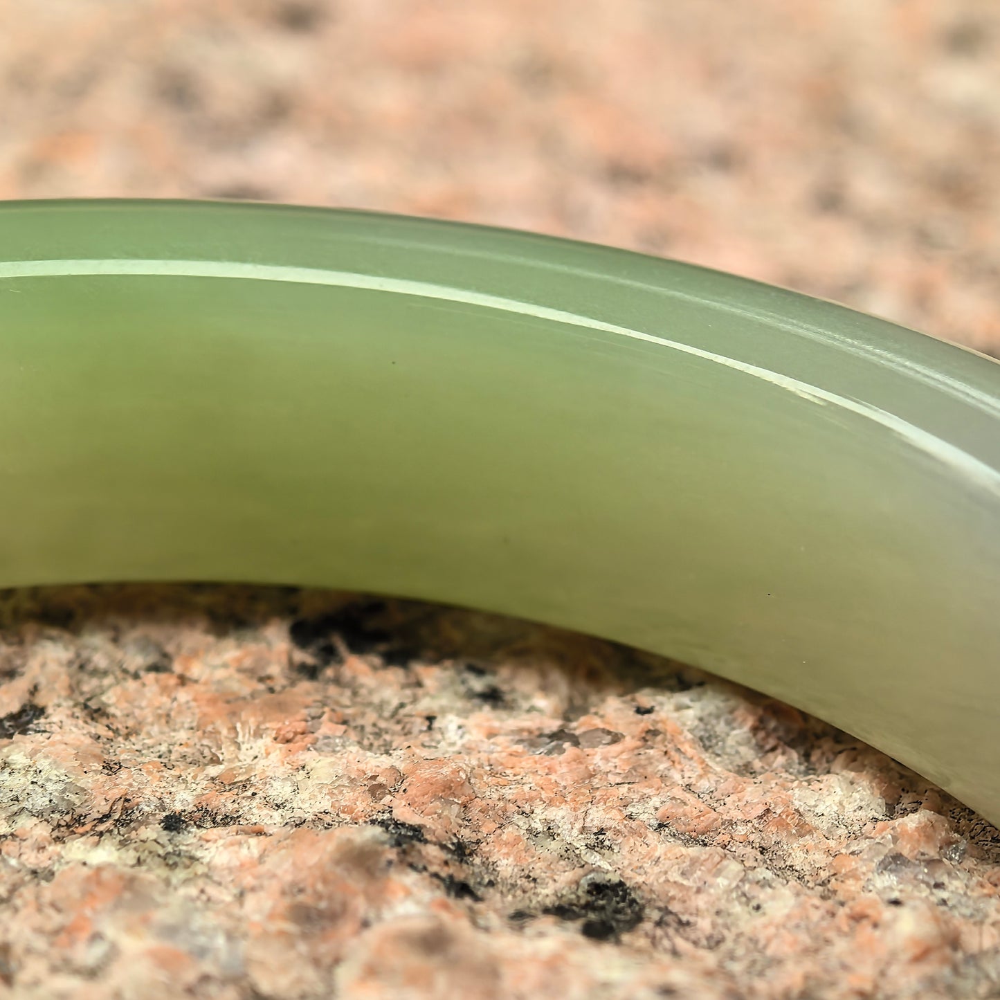 Natural Nephrite Smoky Purple & Celadon Green Two-tone D-shape Bangle · Hetian Jade 54mm
