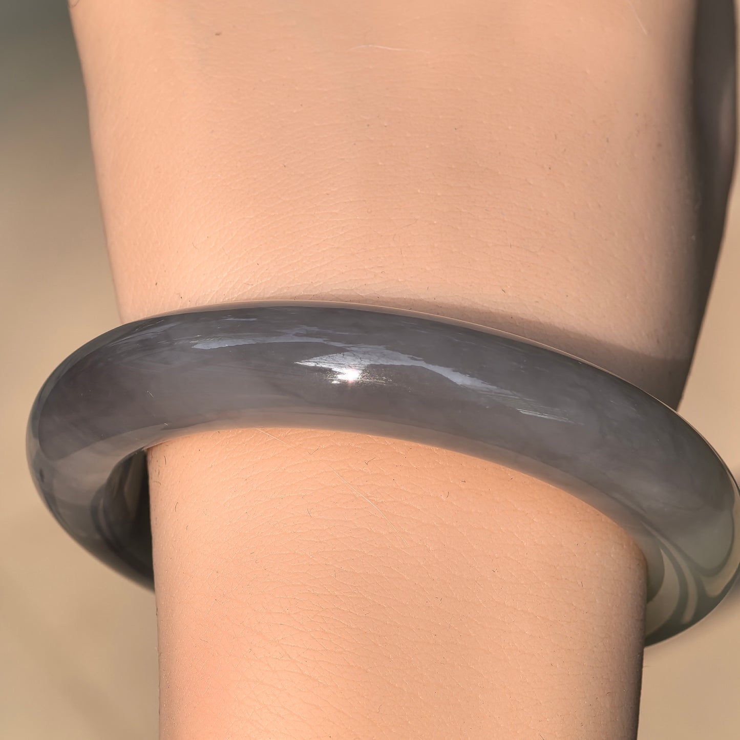Natural Nephrite Smoky Purple & Celadon Green Two-tone D-shape Bangle · Hetian Jade 54mm