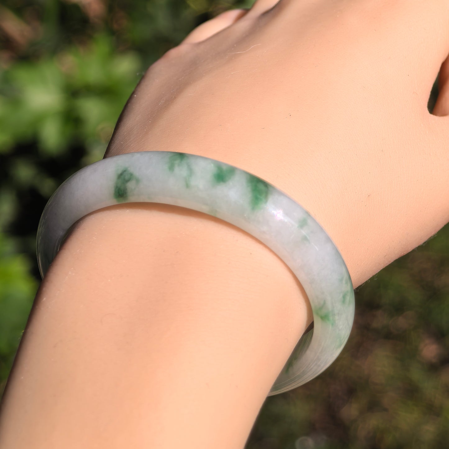 Natural Grade-A Jadeite Floating Green Oval Bangle · Burmese Jade 51mm