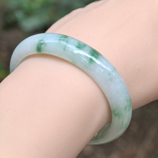 Natural Grade-A Jadeite Floating Green Oval Bangle · Burmese Jade 51mm