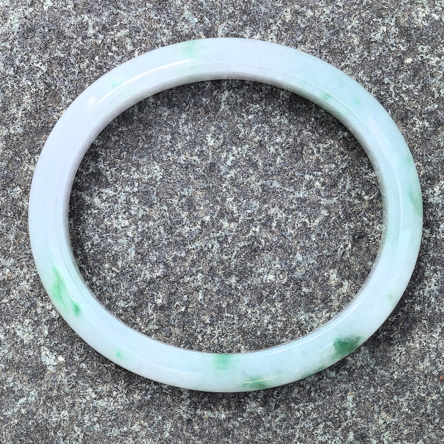 Natural Grade-A Jadeite Floating Green Oval Bangle · Burmese Jade 51mm