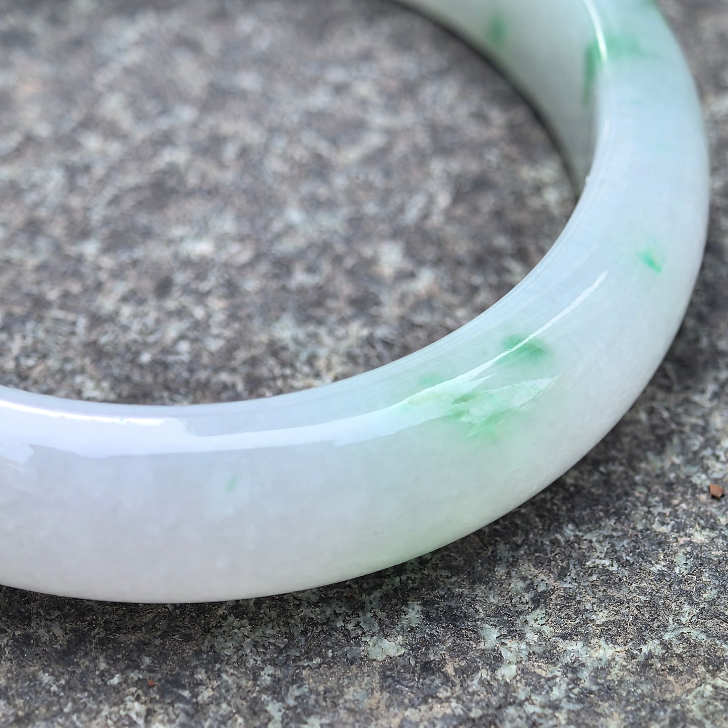Natural Grade-A Jadeite Floating Green Oval Bangle · Burmese Jade 51mm