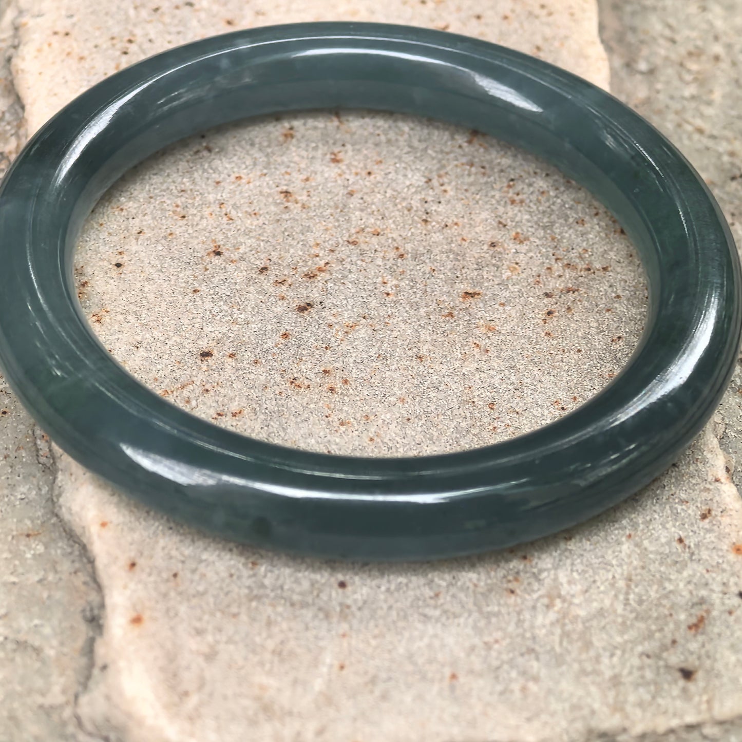 Natural Grade-A Guatemalan Teal Blue Jadeite Round Bangle 51mm