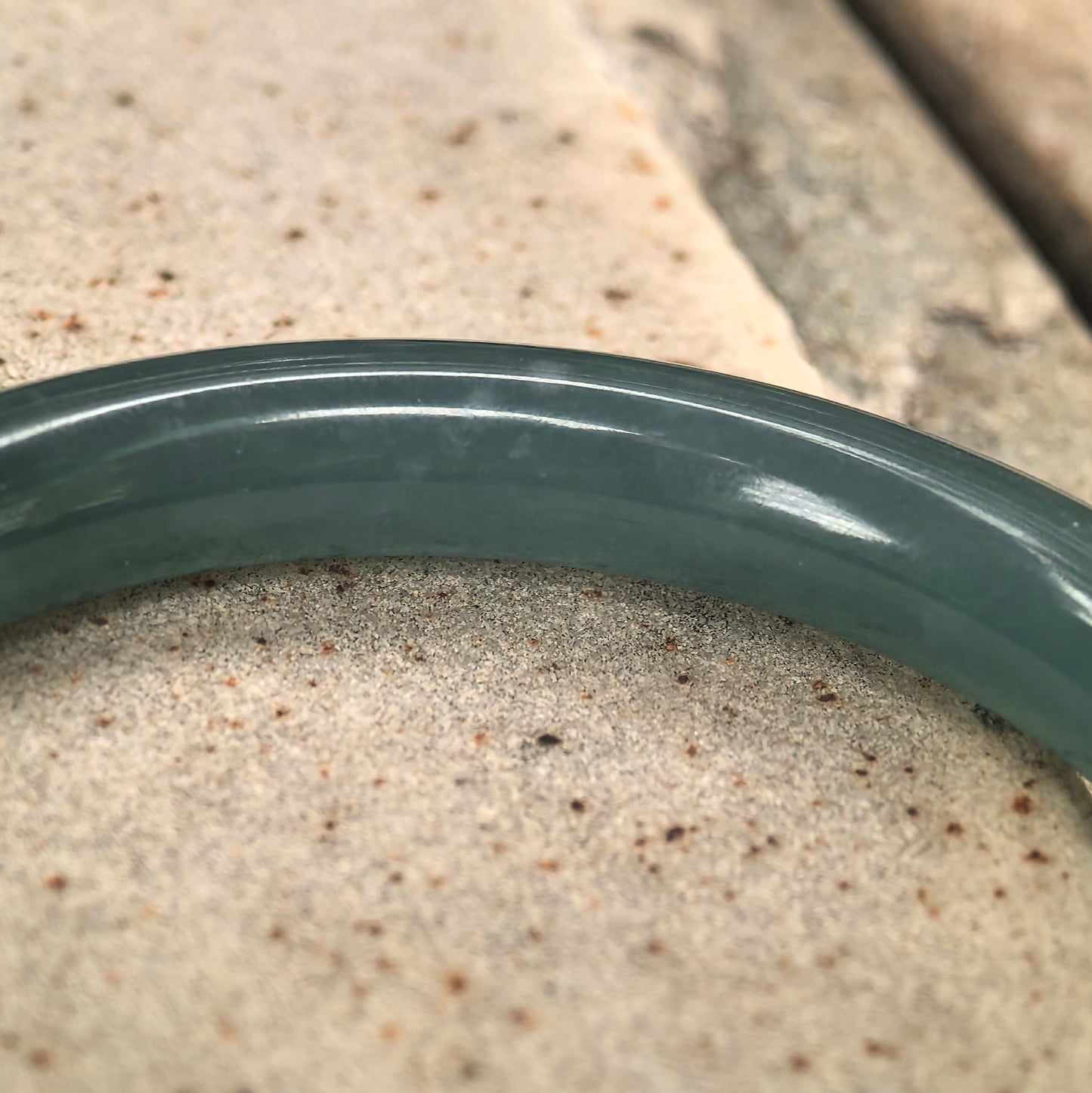 Natural Grade-A Guatemalan Teal Blue Jadeite Round Bangle 51mm