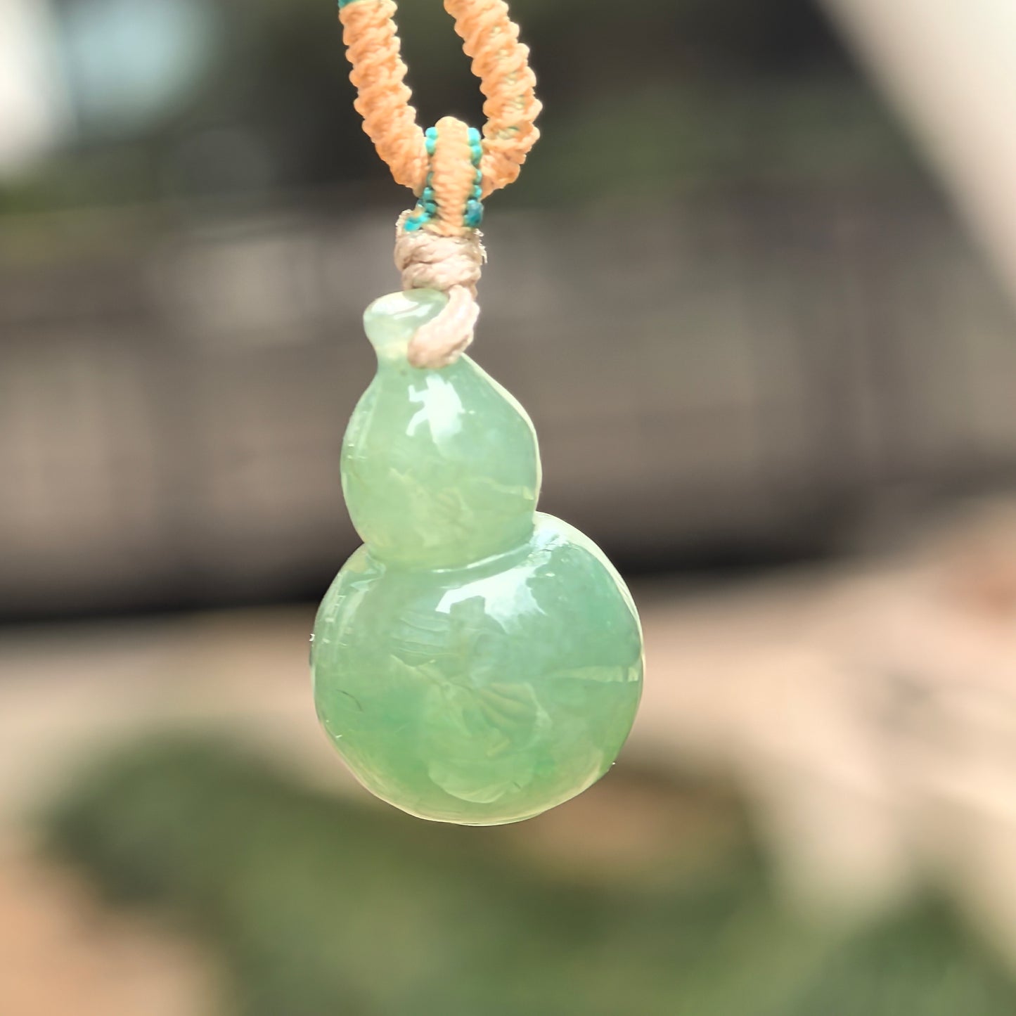 Natural Grade-A Glutinous Lake-Green 3D Gourd Pendant · Burmese Jade