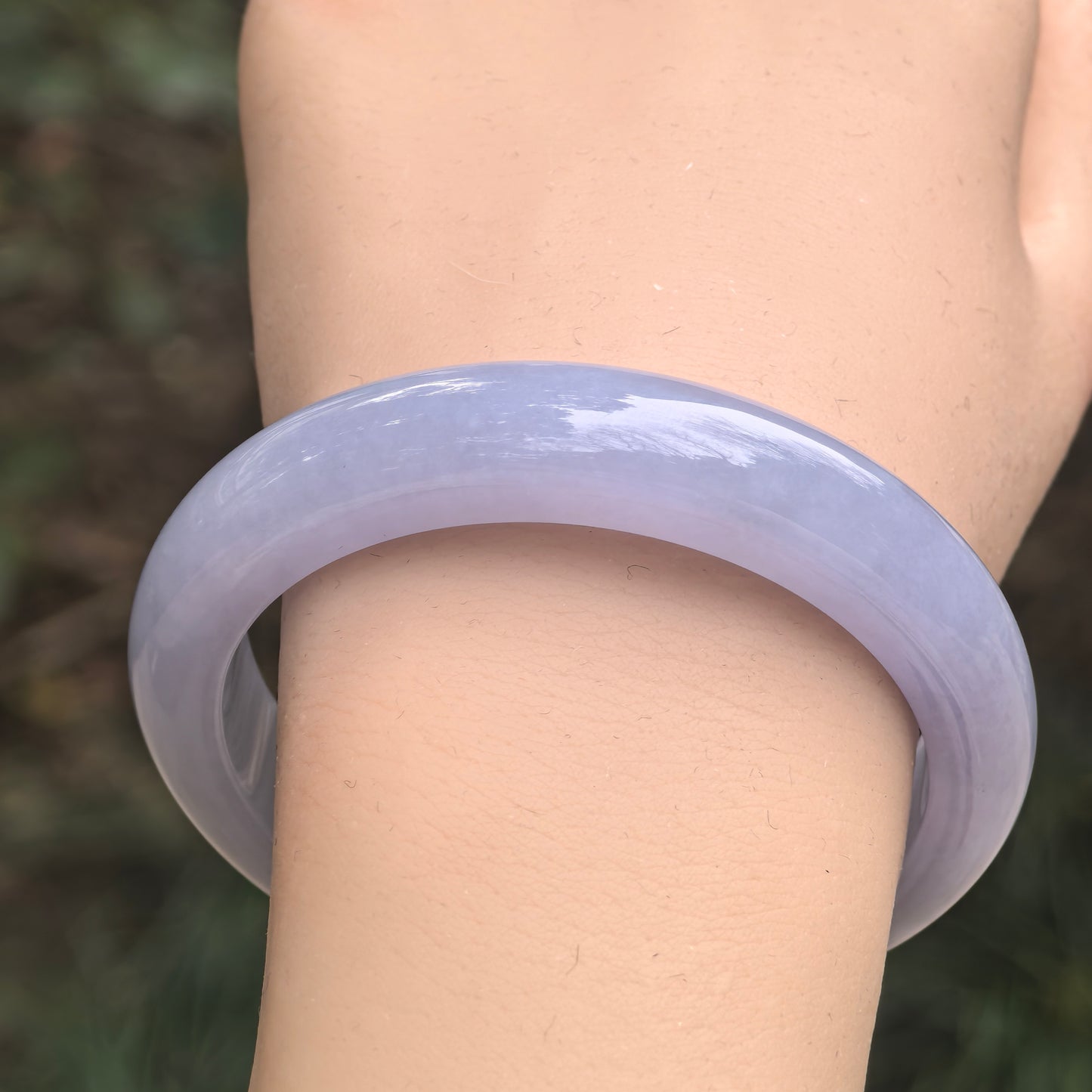 Natural Grade-A Glutinous Lavender-blue Jadeite D-Shape Bangle · Burmese Jade 56mm