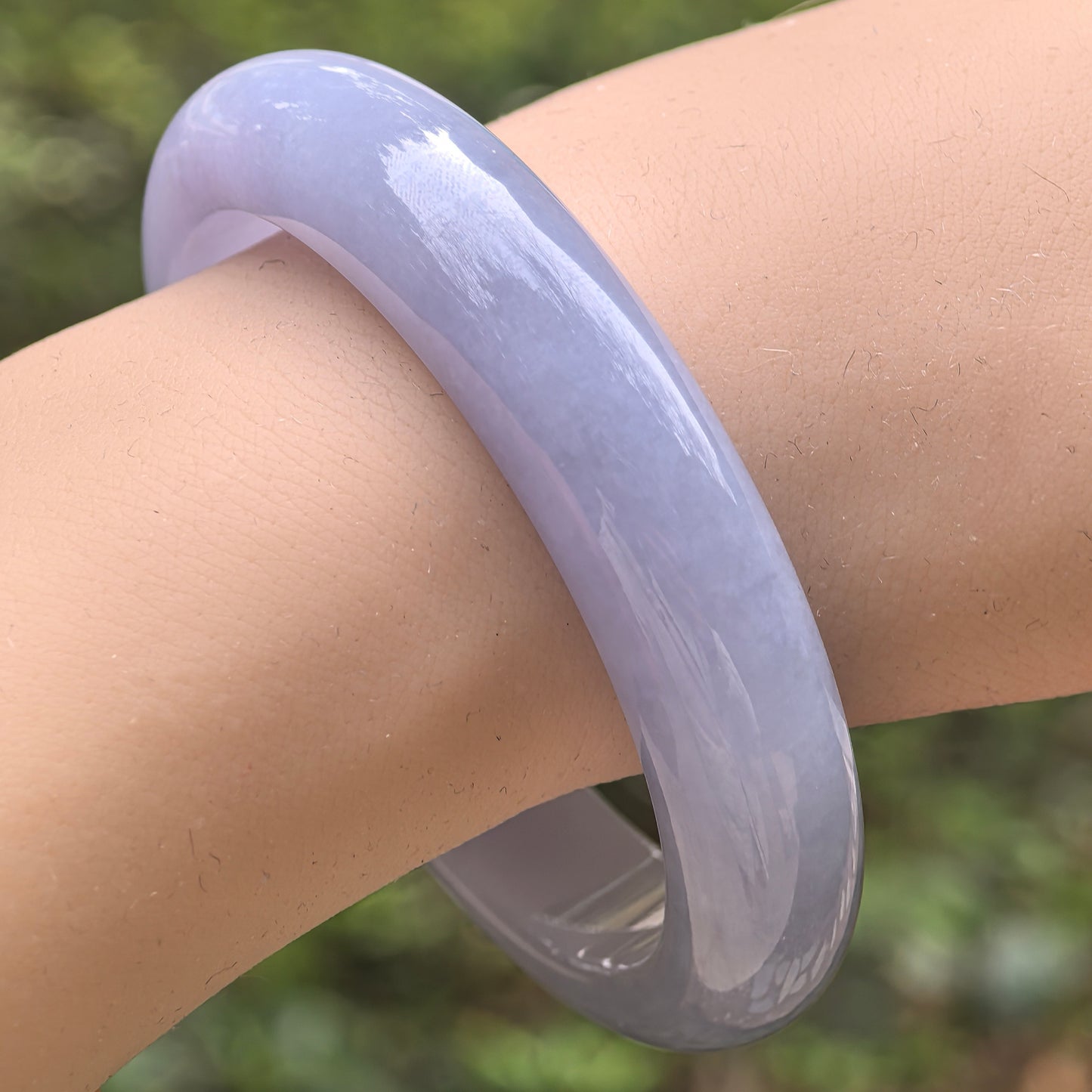 Natural Grade-A Glutinous Lavender-blue Jadeite D-Shape Bangle · Burmese Jade 56mm
