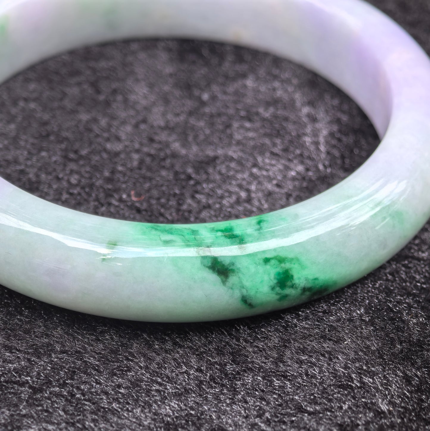 Natural Grade-A Glutinous Lavender Green D-Shape Jadeite Bangle · Burmese Jade 60mm
