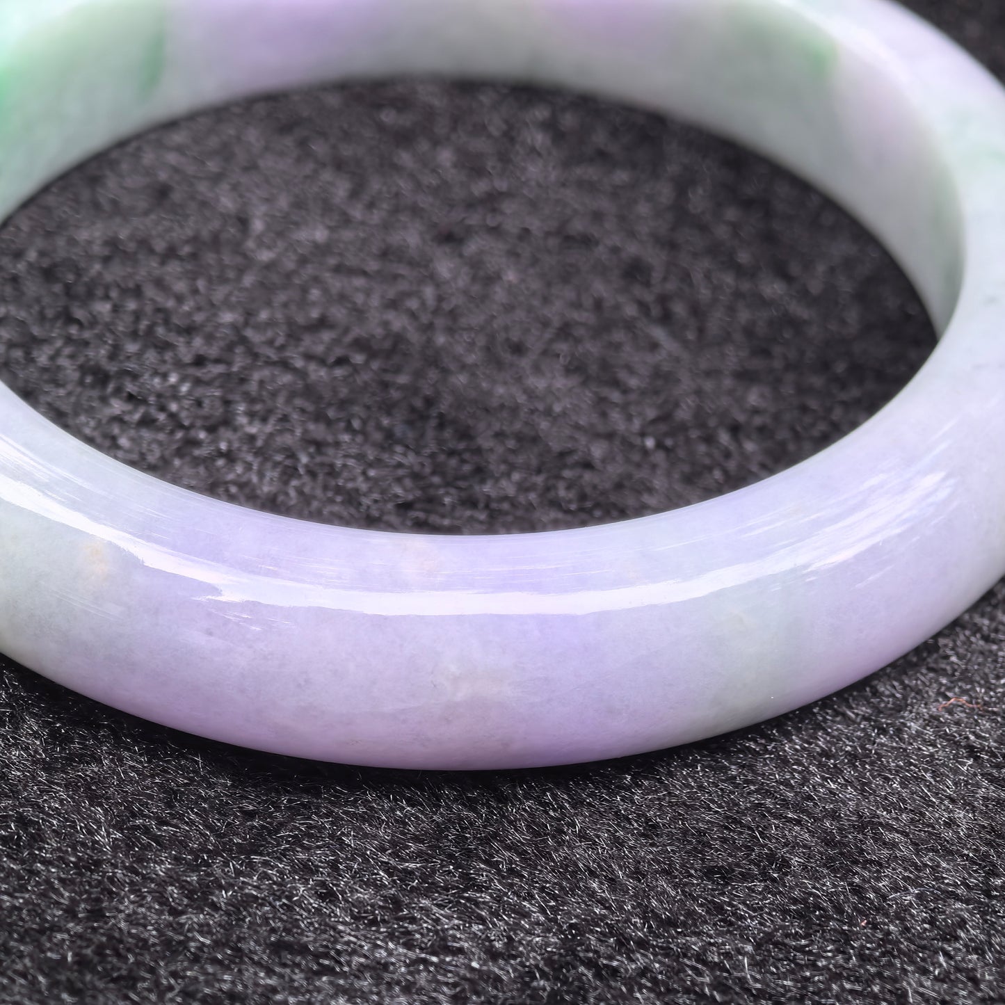 Natural Grade-A Glutinous Lavender Green D-Shape Jadeite Bangle · Burmese Jade 60mm