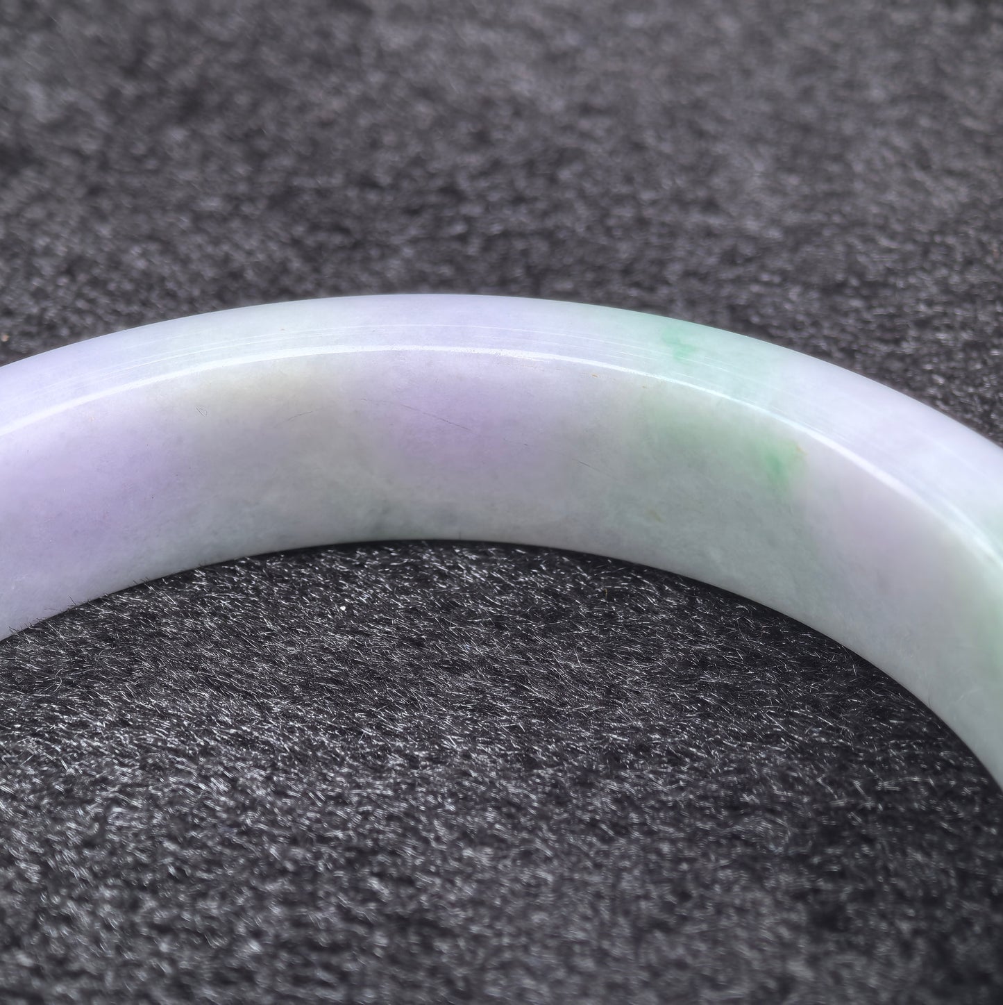 Natural Grade-A Glutinous Lavender Green D-Shape Jadeite Bangle · Burmese Jade 60mm