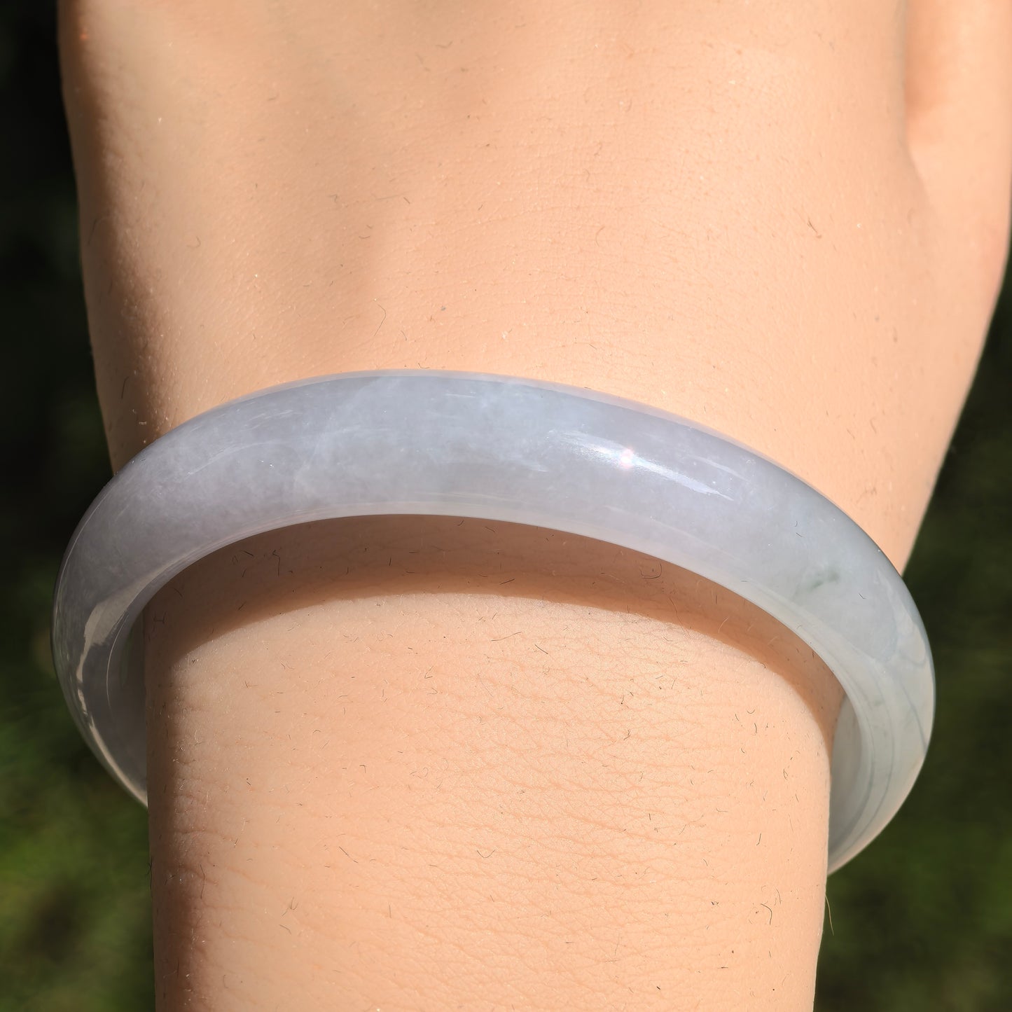 Natural Grade-A Glutinous Icy Light Green Oval Jadeite Bangle · Burmese Jade 51mm