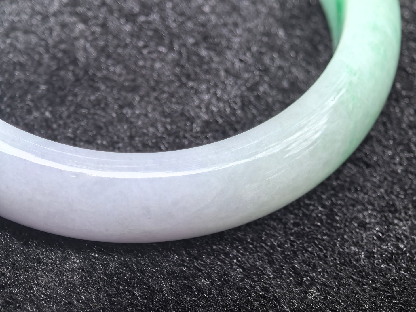 Natural Grade-A Glutinous Lavender Green D-Shape Jadeite Bangle · Burmese Jade 54mm