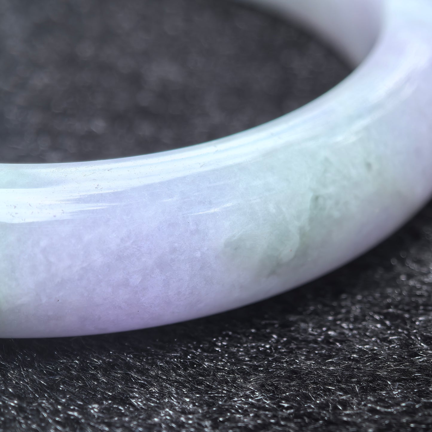 Natural Grade-A Glutinous Light Lavender Jadeite Bangle with Dark Green Floating Patches · Burmese Jade 55mm