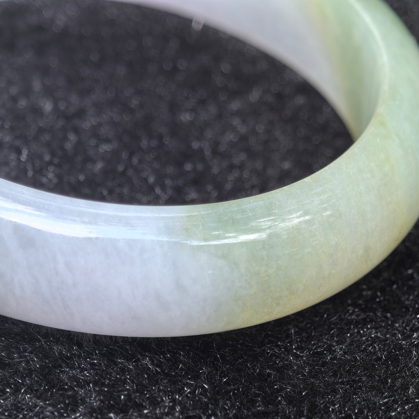 Natural Grade-A Glutinous Light Lavender & Olive Green Jadeite Oval Bangle · Burmese Jade 50mm