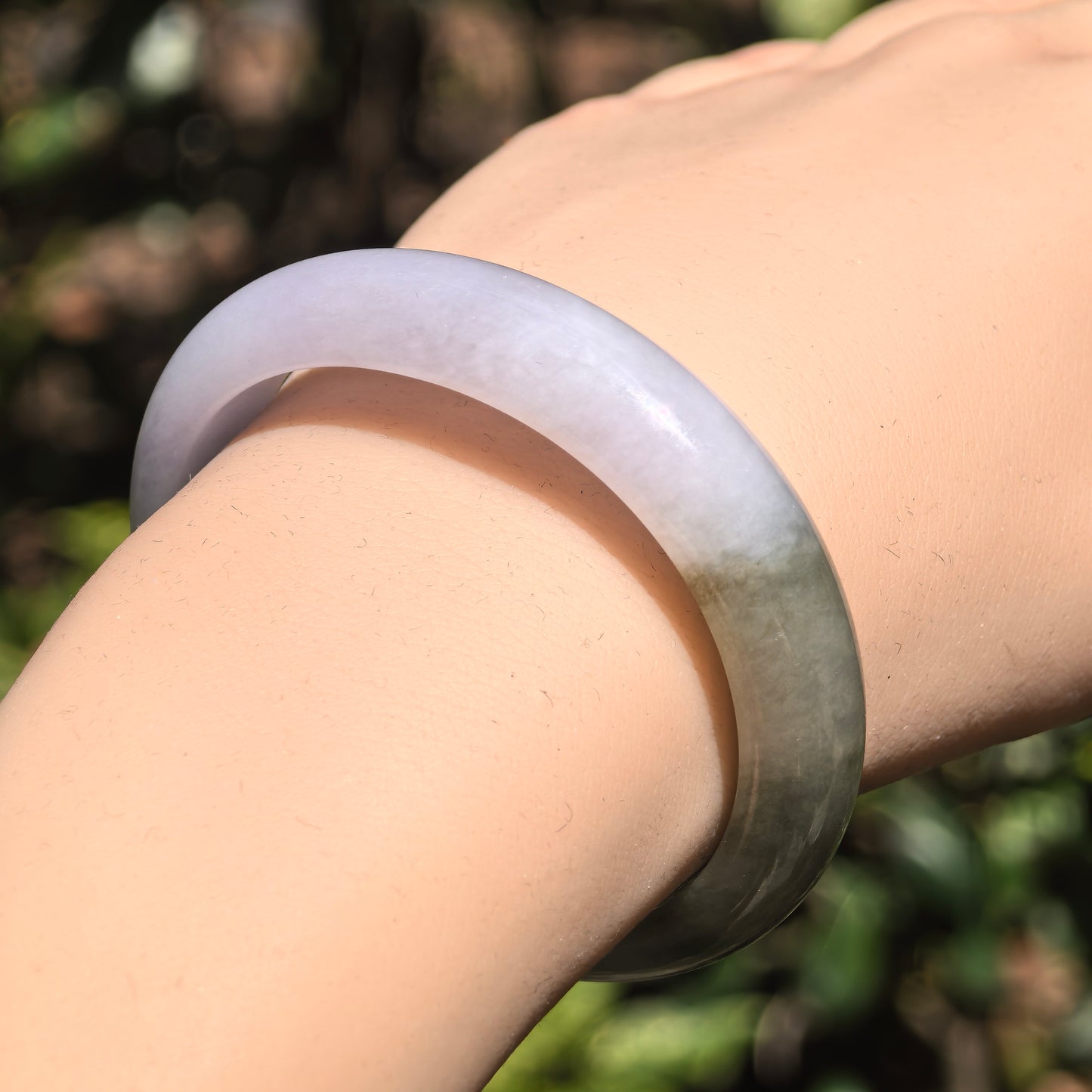 Natural Grade-A Glutinous Light Lavender & Olive Green Jadeite Oval Bangle · Burmese Jade 50mm