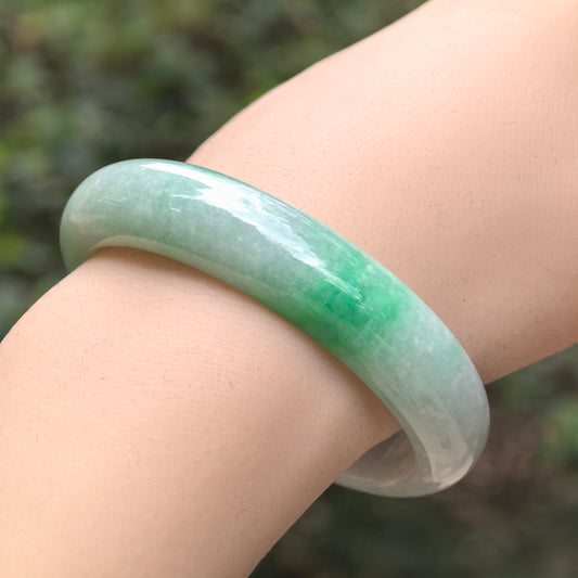 Natural Grade-A Jadeite Glutinous White-Base Green Oval Bangle · Burmese Jade 53mm