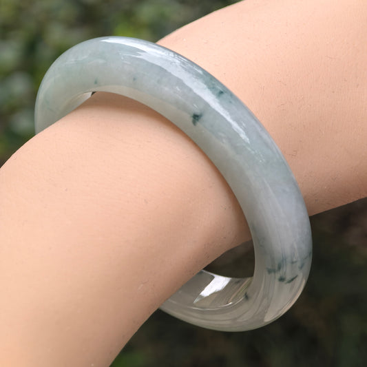 Natural Grade-A Glutinous Icy Light Green Jadeite Bangle with Blue Floating Flowers · Burmese Jade 55mm