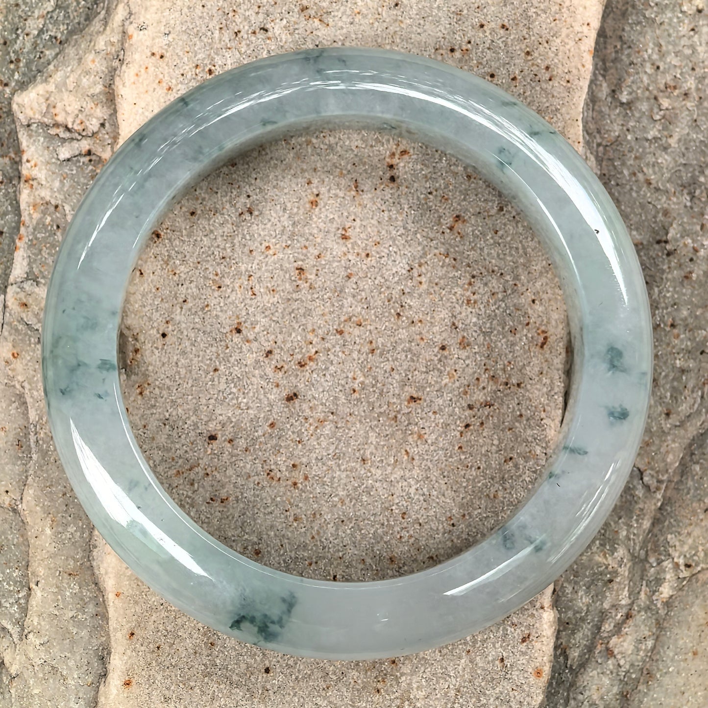 Natural Grade-A Glutinous Icy Light Green Jadeite Bangle with Blue Floating Flowers · Burmese Jade 55mm