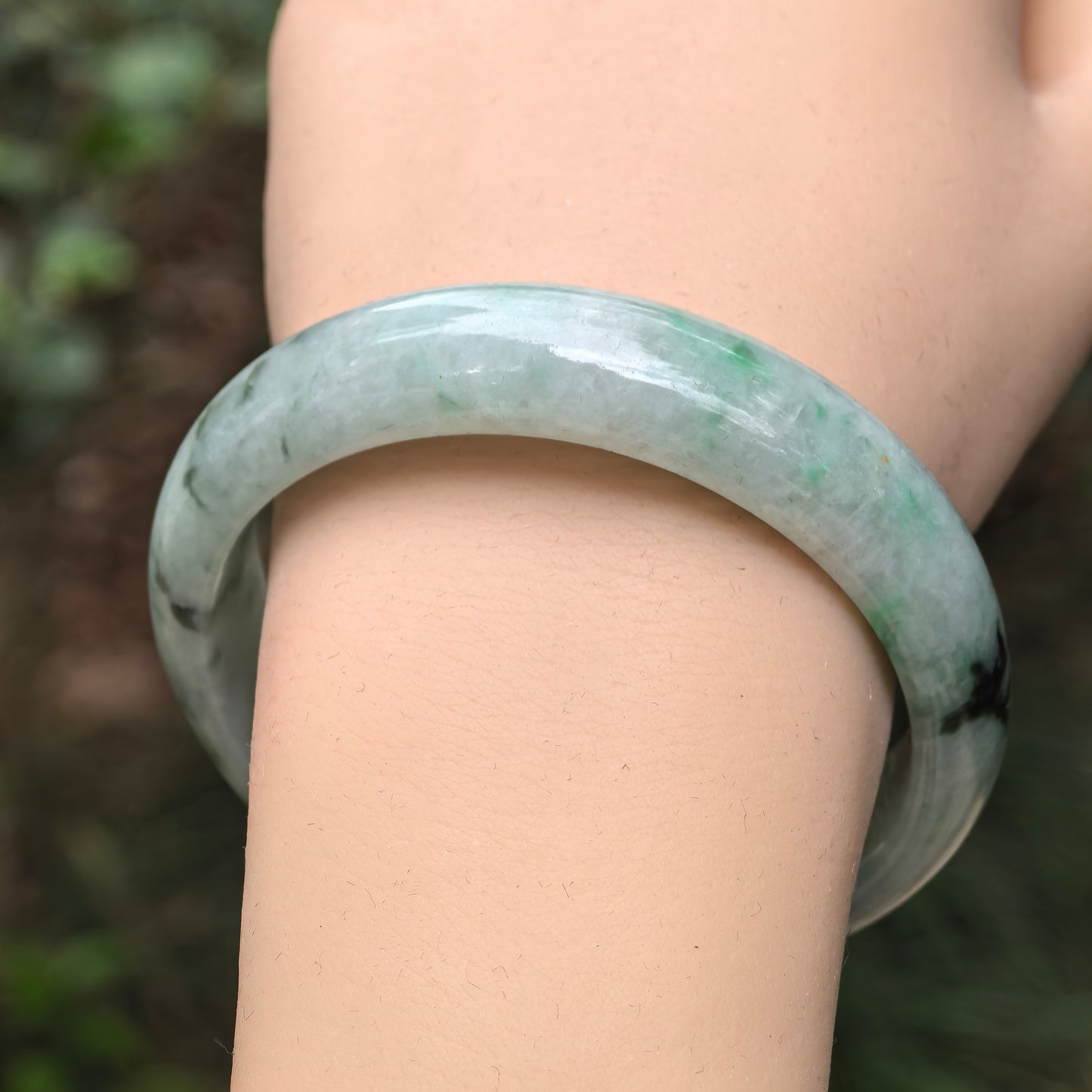 Natural Grade-A Glutinous Light Green with Blue Floating Flowers Jadeite D-Shape Bangle ·Burmese Jade 56mm