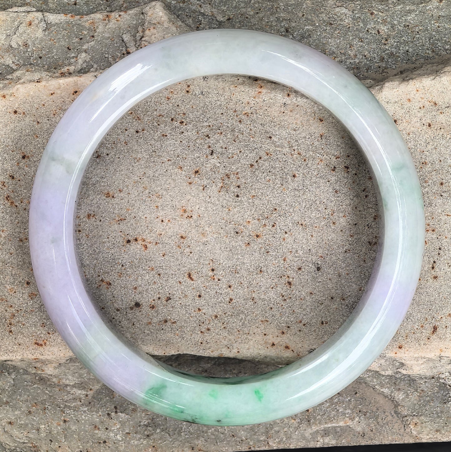 Natural Grade-A Glutinous Lavender Green D-Shape Jadeite Bangle · Burmese Jade 60mm