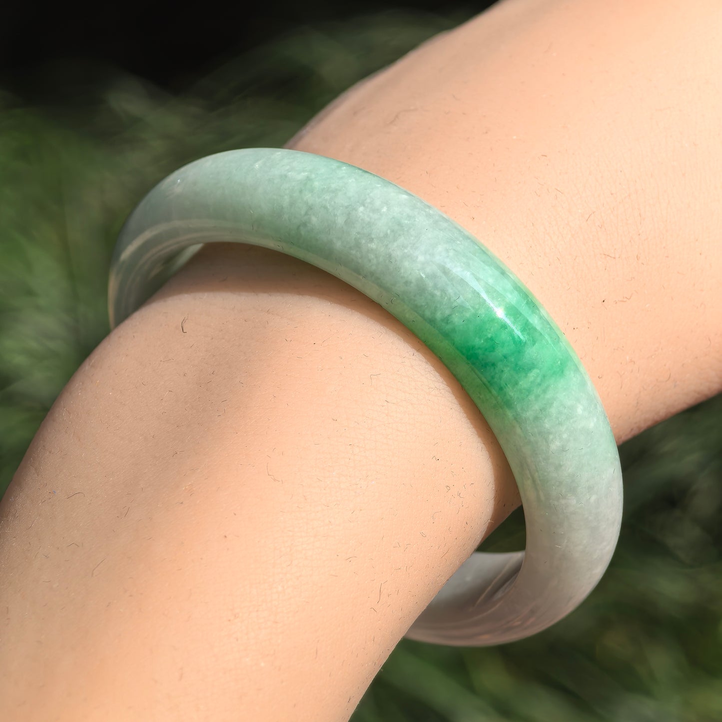 Natural Grade-A Jadeite Glutinous White-Base Green Oval Bangle · Burmese Jade 53mm