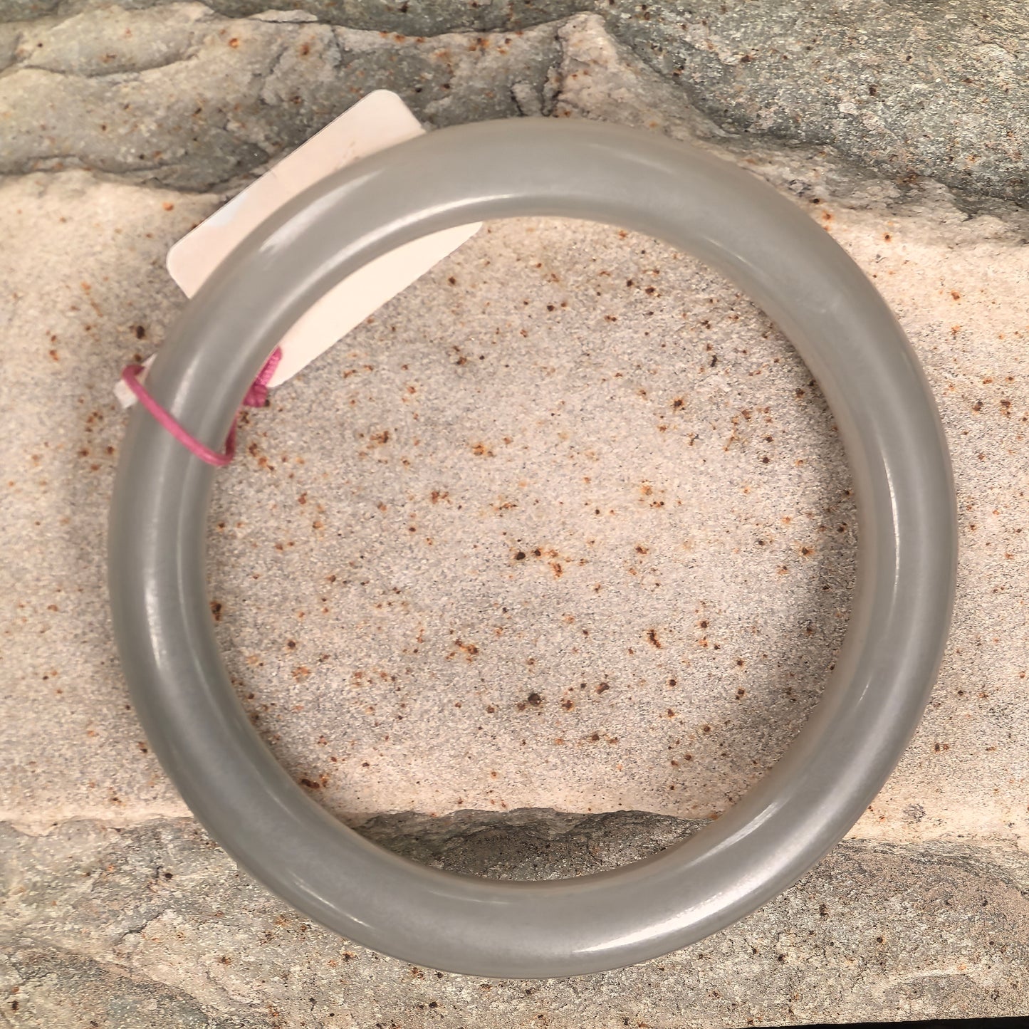 Natural Nephrite Light Smoky Lavender Slim Bangle · Hetian Jade 58.5mm