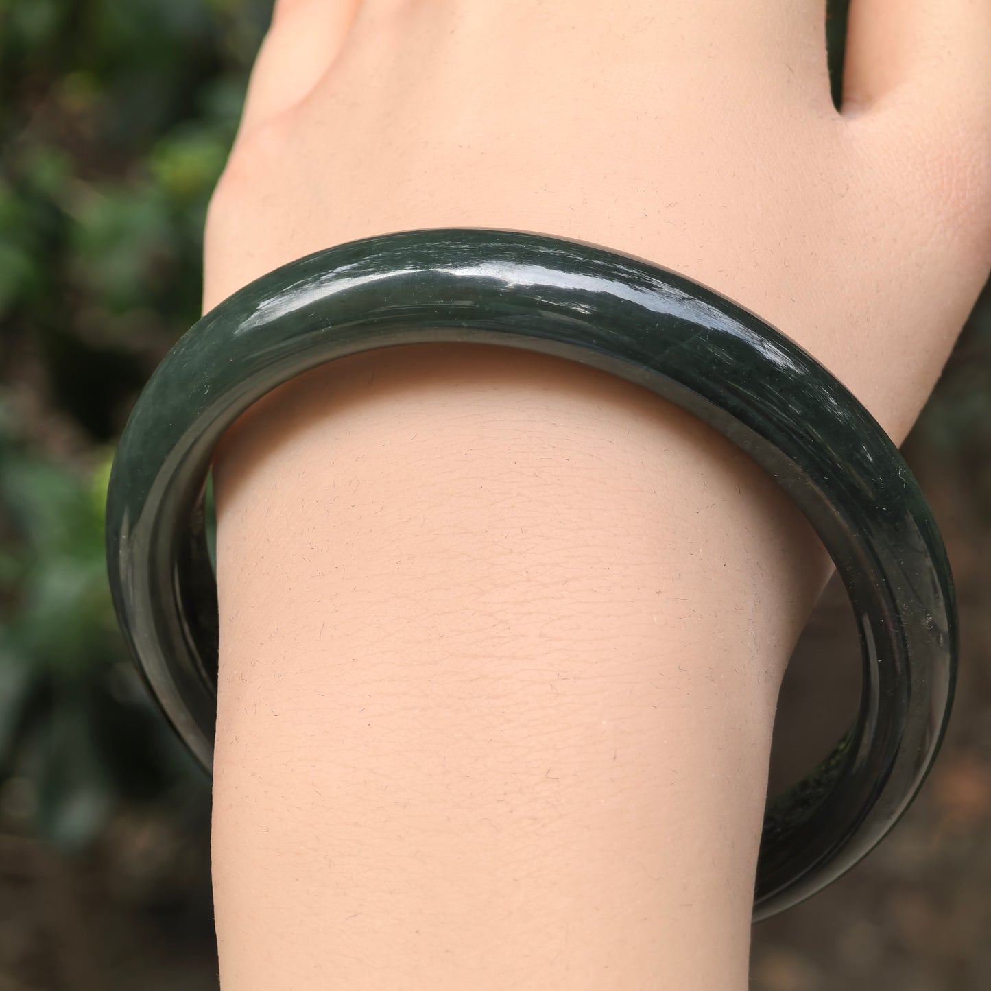Natural Nephrite Deep Dark Green D-Shape Bangle · Hetian Jade