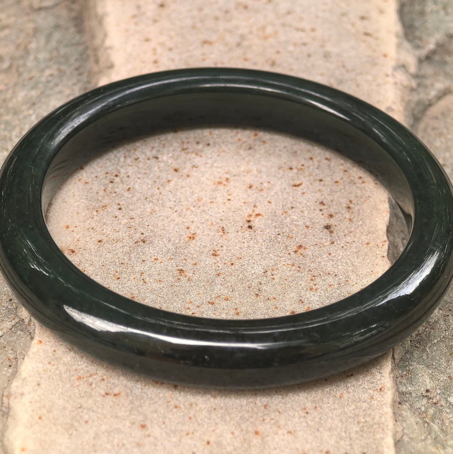 Natural Nephrite Deep Dark Green D-Shape Bangle · Hetian Jade