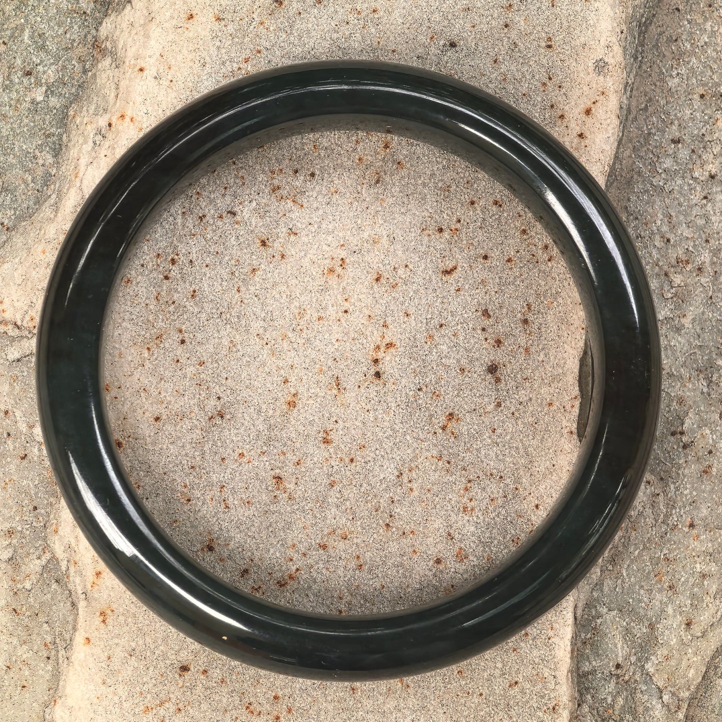 Natural Nephrite Deep Dark Green D-Shape Bangle · Hetian Jade