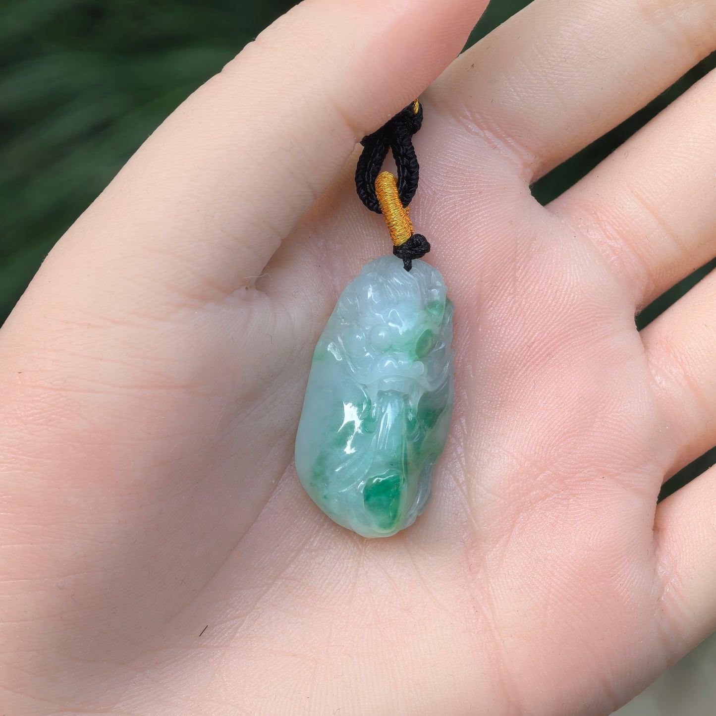 Natural Grade-A Jadeite Glutinous White-and-Green Dragon Head Pendant · Burmese Jade