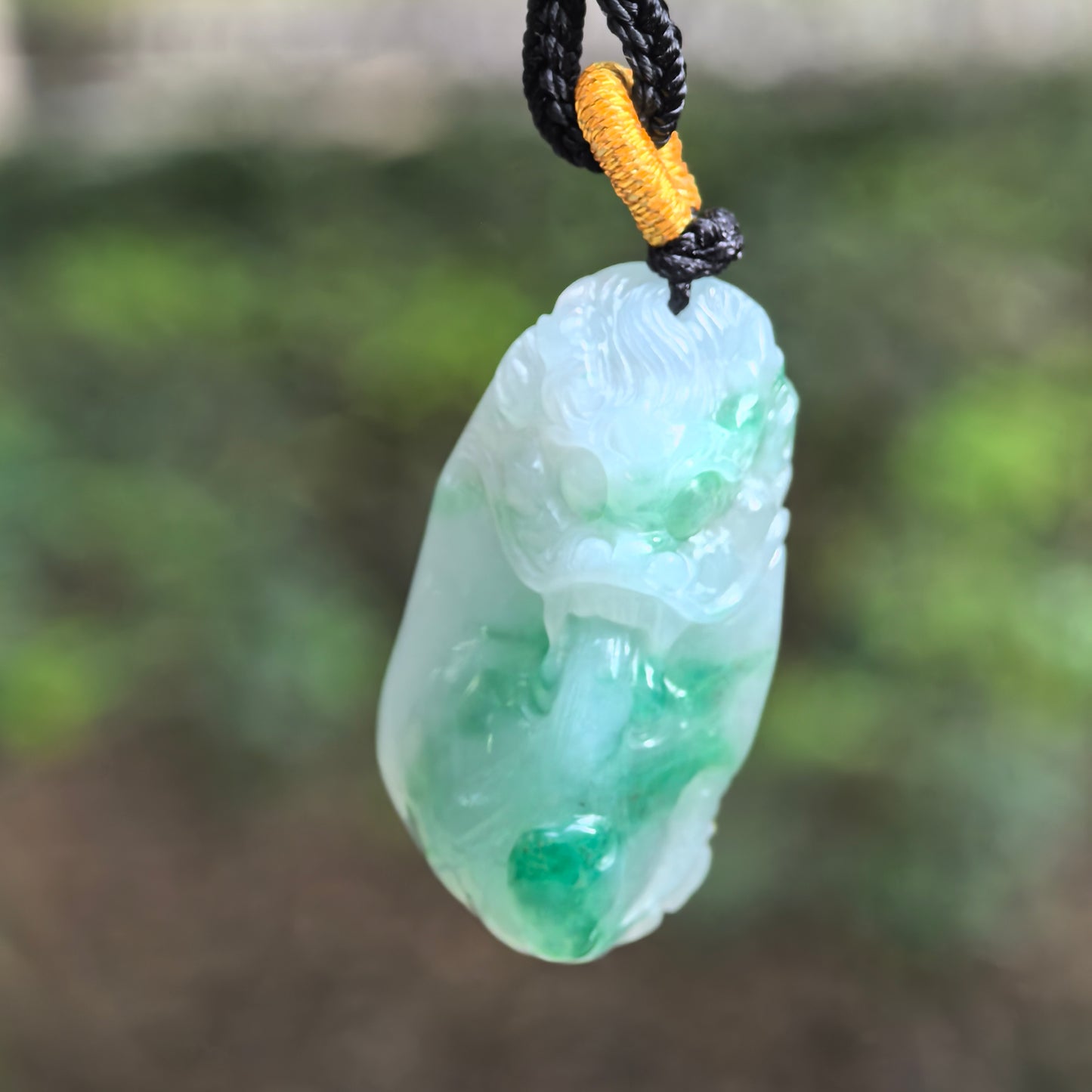 Natural Grade-A Jadeite Glutinous White-and-Green Dragon Head Pendant · Burmese Jade