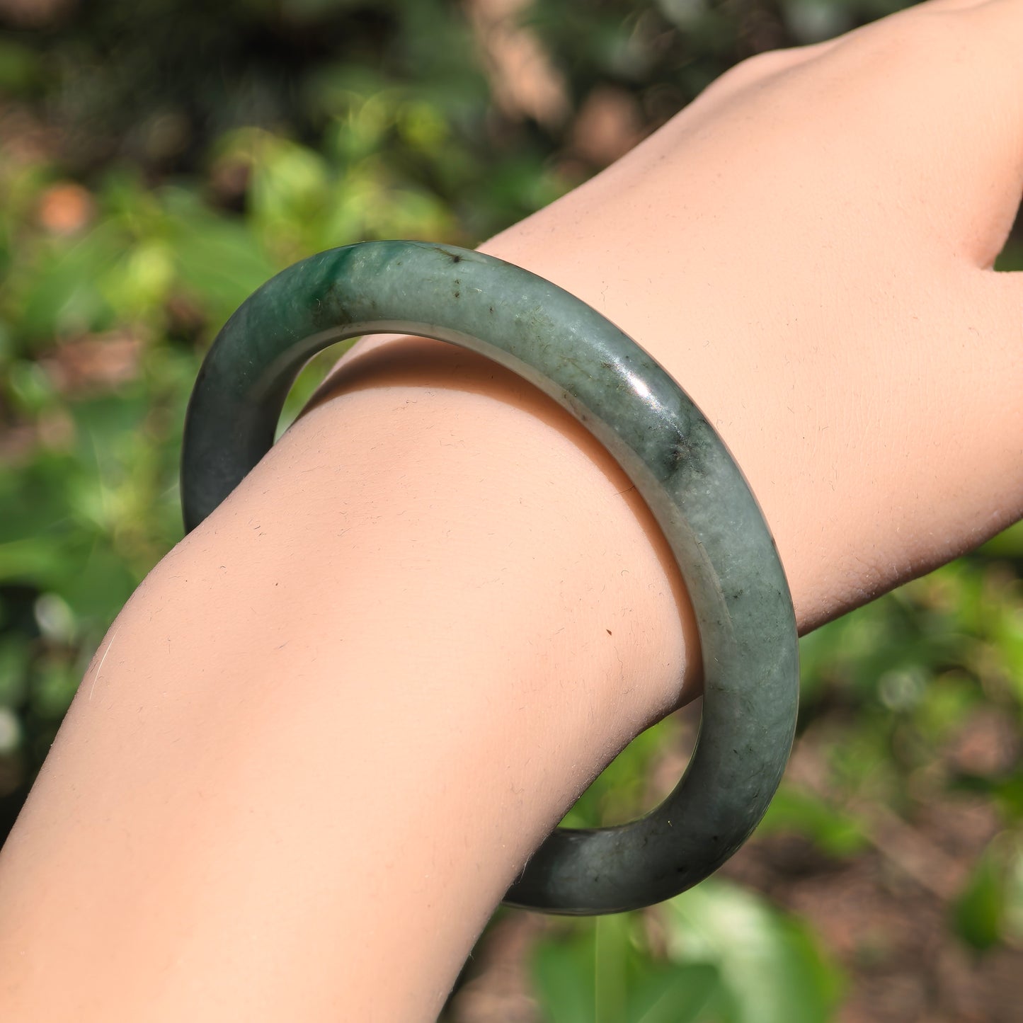 Natural Grade-A Jadeite Deep Oil Green Round Bangle · Burmese Jade 54mm