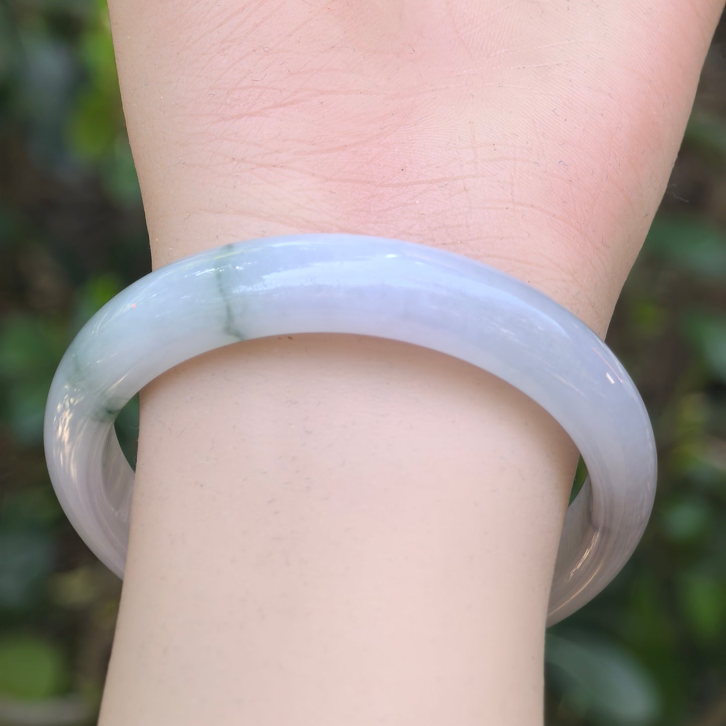 Natural Grade-A Jadeite Glutinous Icy Lavender Bangle with Green and Reddish Accents · Burmese Jade 53mm